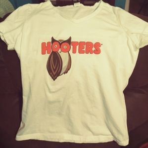 Hooters white t shirt size small